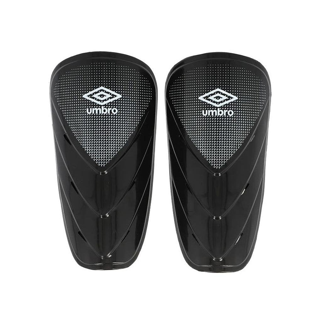 21376U-090 UMBRO ACCESORIOS CANILLERAS FUTBOL ARMOUR_GUARD BLACK/WHITE